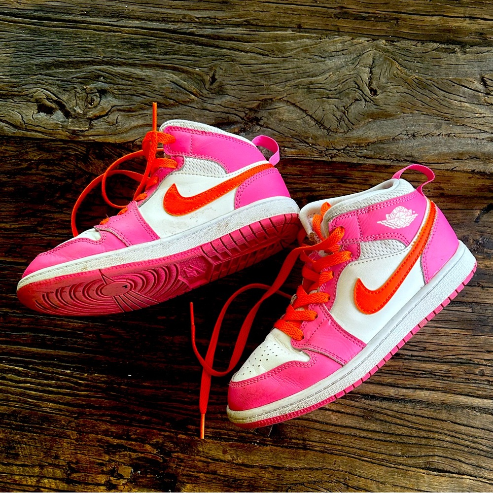 Nike size 1.5 pink and orange Nike Air Jordan high tops
